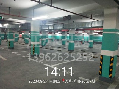 中穎萬(wàn)科地下停車(chē)場(chǎng)劃線(xiàn)項(xiàng)目完工