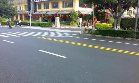蘇州鄉(xiāng)村道路劃線道路劃線如何施工？