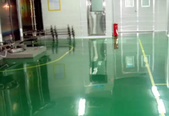 環(huán)氧地坪施工為什么說要施工中涂層？