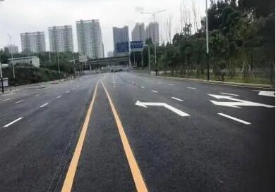 蘇州道路劃線分析，可變車道是什么意思？可變導(dǎo)向車道是可變車道嗎？