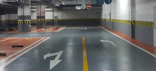 找江蘇中穎，專業(yè)車庫劃線施工隊，打造精致有序的停車場