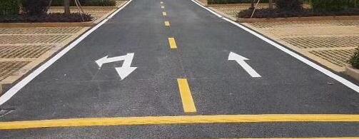 企業(yè)廠區(qū)道路劃線首選——江蘇中穎，專業(yè)、優(yōu)質(zhì)，讓安全出行無憂