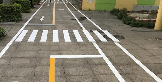 無(wú)錫醫(yī)院道路劃線找誰(shuí)？江蘇中穎道路劃線口碑好